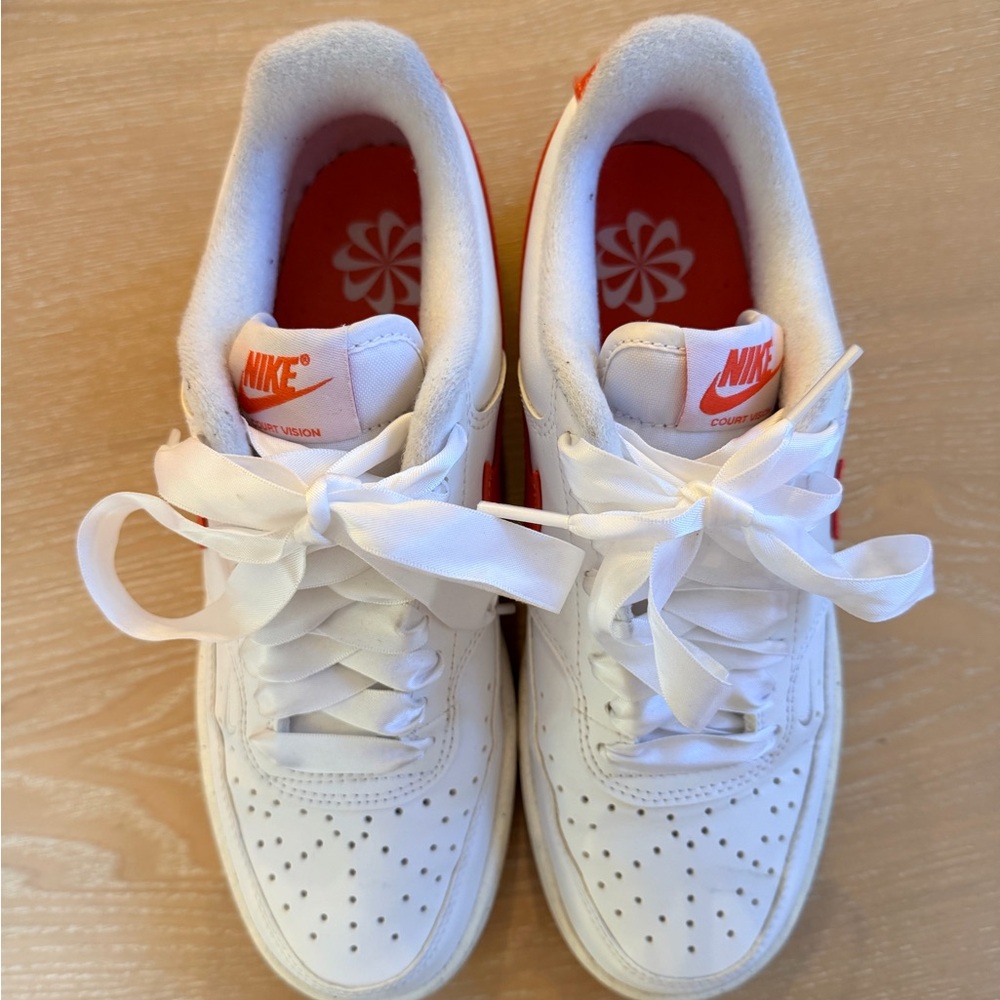 Nike Classic White and Red Sneakers ribbon laces EUC